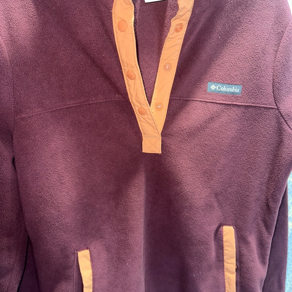 Columbia Burgundy Fleece with Camel Accents